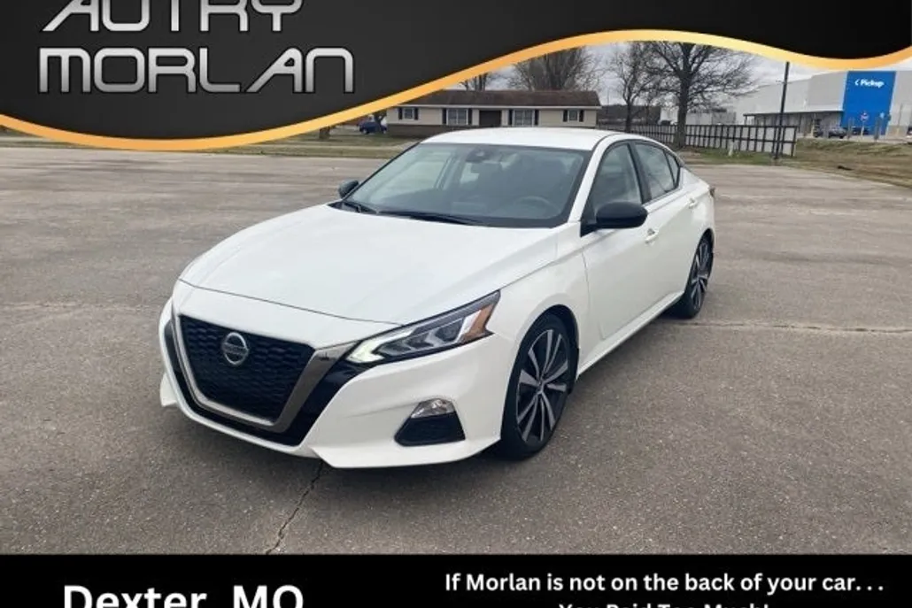 2022 Nissan Altima 2.5 SR photo 1