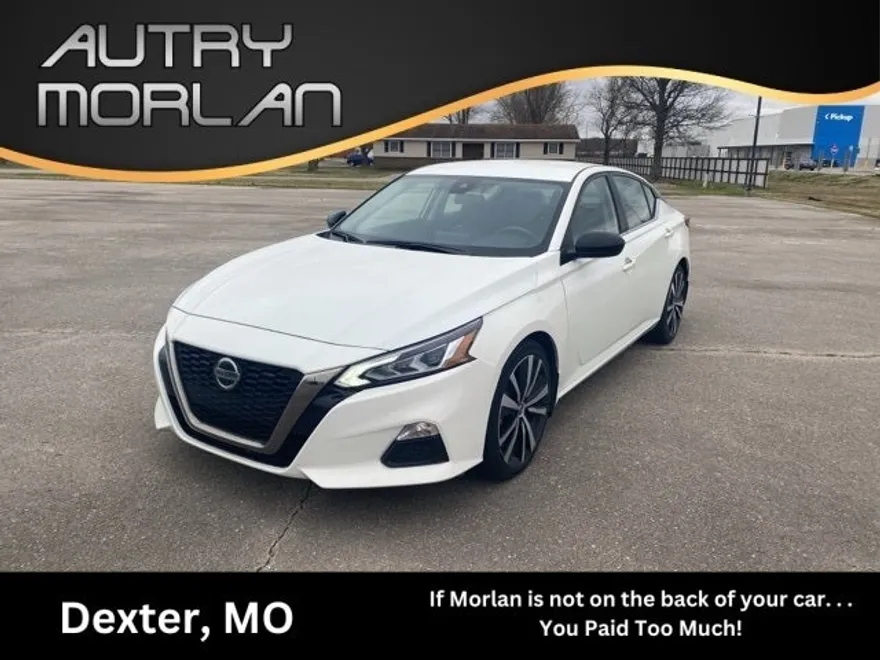 2022 Nissan Altima 2.5 SR photo 1