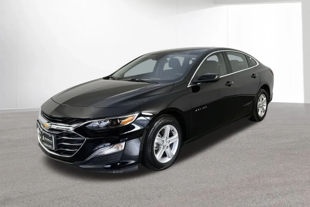 2025 Chevrolet Malibu photo 1
