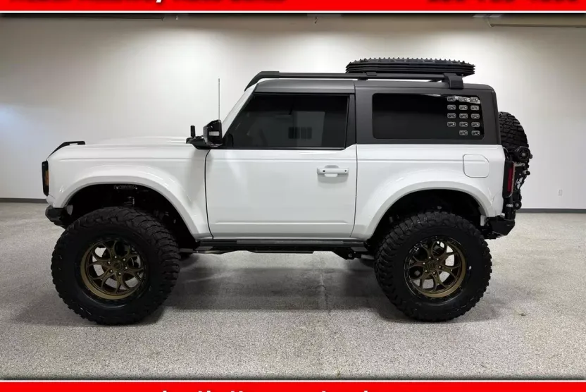 2021 Ford Bronco Wildtrak photo 1