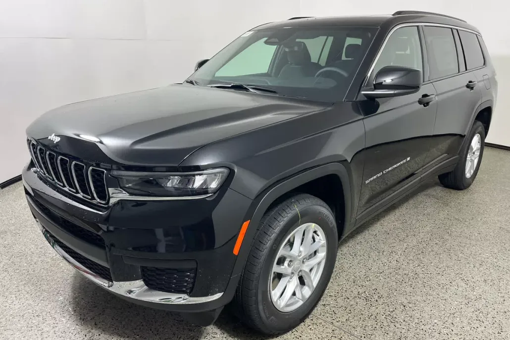 2025 Jeep Grand Cherokee Laredo X photo 1