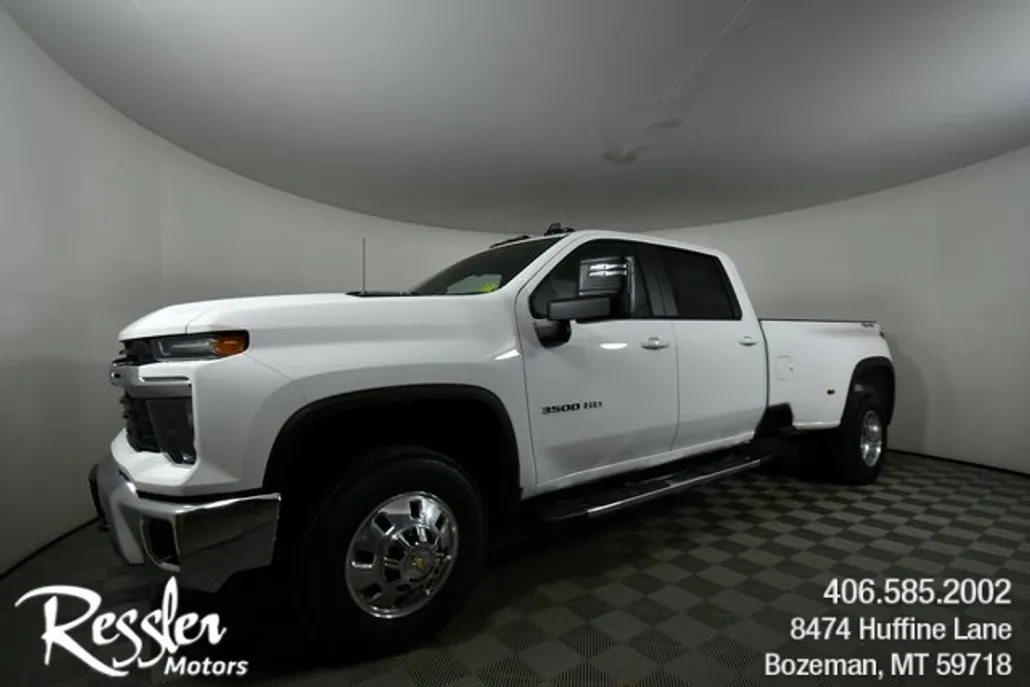 2025 Chevrolet Silverado 3500HD LT photo 1