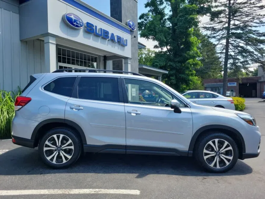 2021 Subaru Forester Limited photo 1