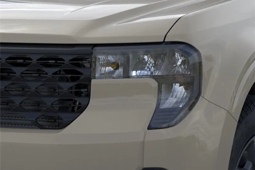 2025 Ford Maverick XLT photo 1