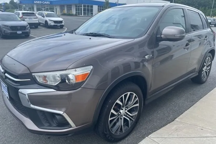 2019 Mitsubishi Outlander Sport ES photo 1