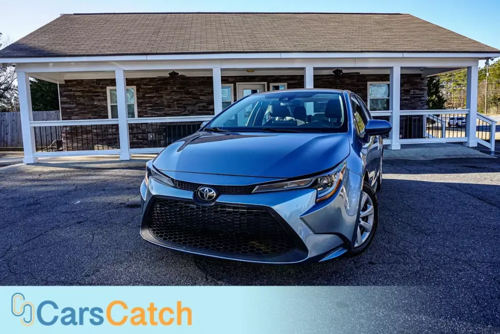 2022 Toyota Corolla LE photo 1
