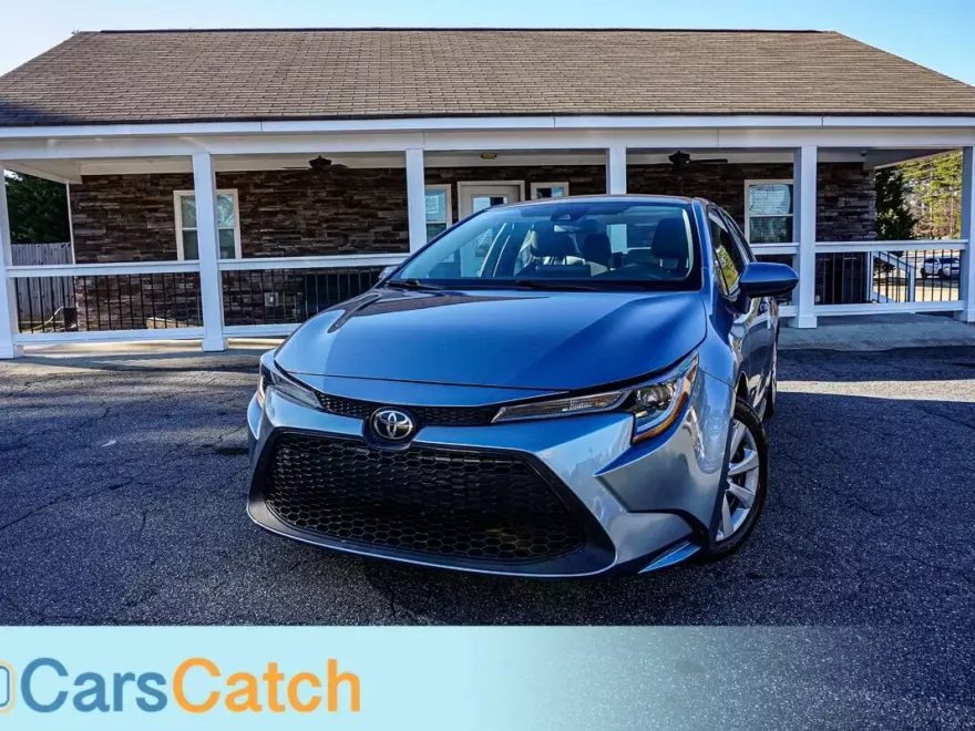 2022 Toyota Corolla LE photo 1