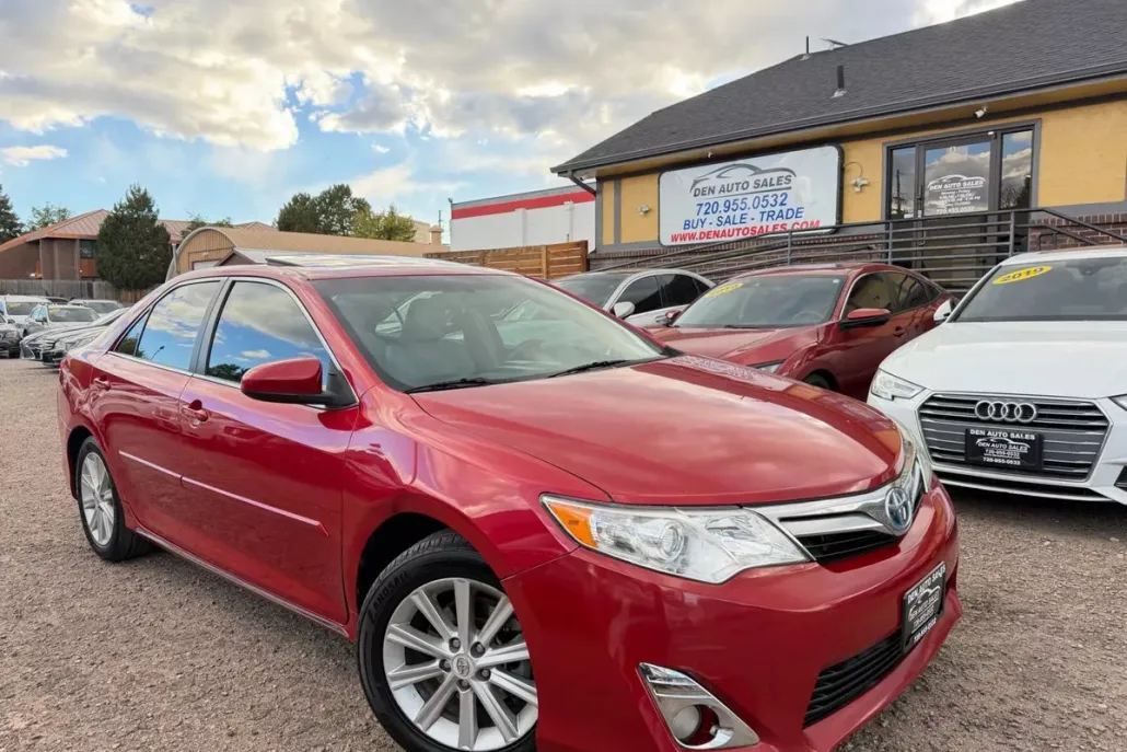 2012 Toyota Camry XLE Hybrid photo 1