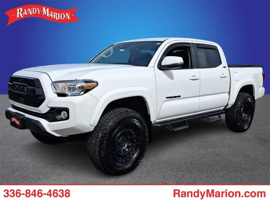 2023 Toyota Tacoma 4x4 SR photo 1