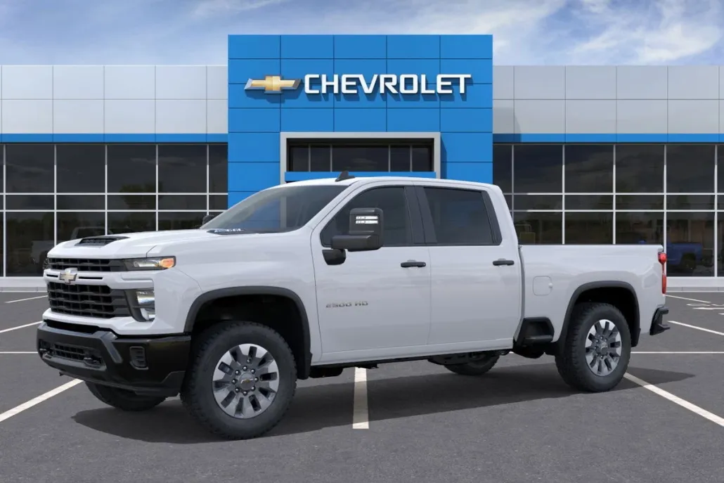 2026 Chevrolet Silverado Custom photo 1