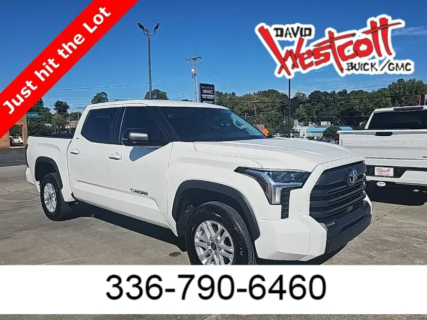 2024 Toyota Tundra SR5 photo 1