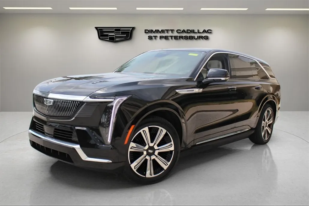 2025 Cadillac Escalade IQ Luxury photo 1