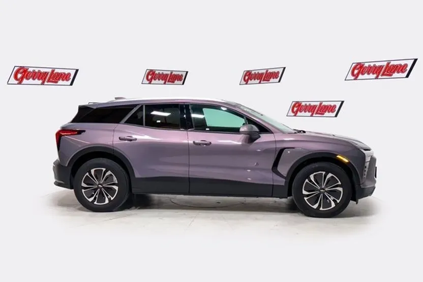 2024 Chevrolet Blazer EV photo 1