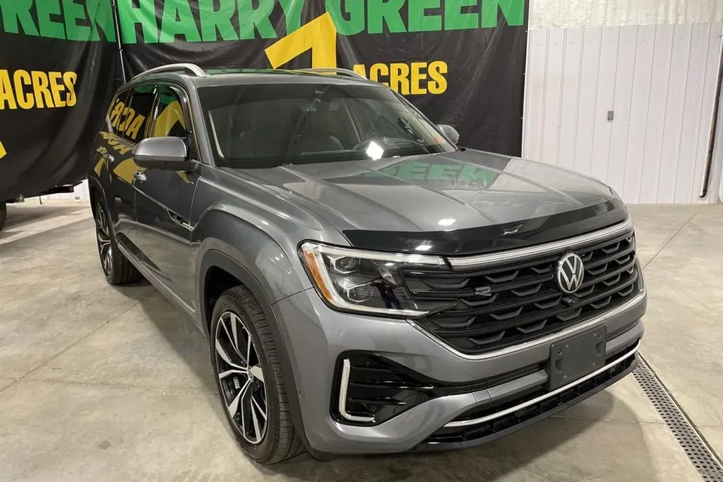 2024 Volkswagen Atlas SEL Premium R-Line photo 1