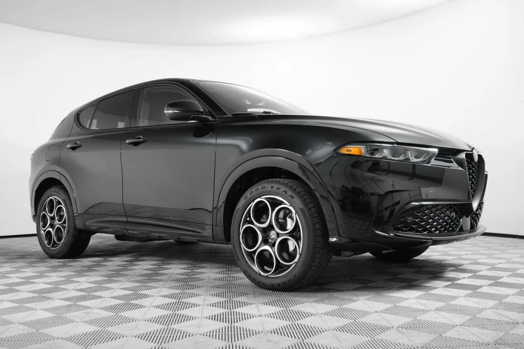 2025 Alfa Romeo Tonale photo 1
