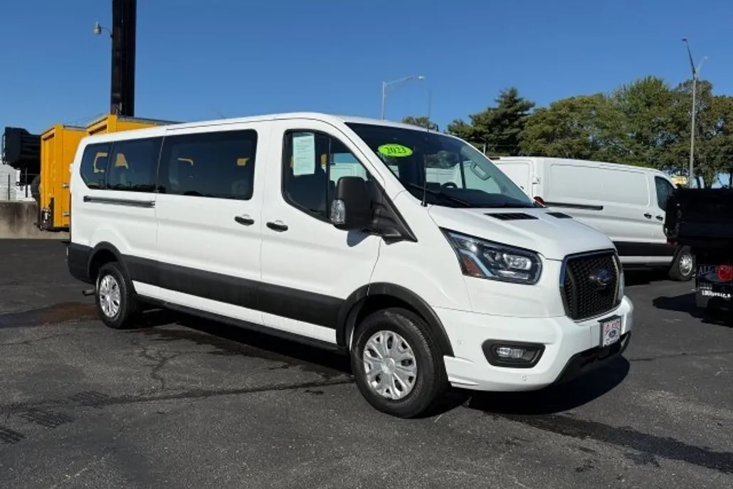 2023 Ford Transit photo 1