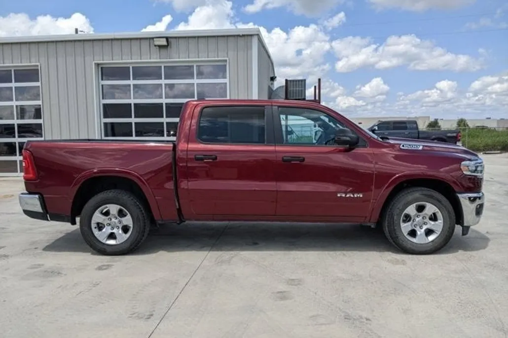 2025 Ram 1500 Big Horn photo 1