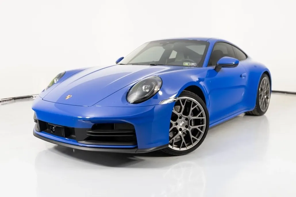 2025 Porsche 911 photo 1
