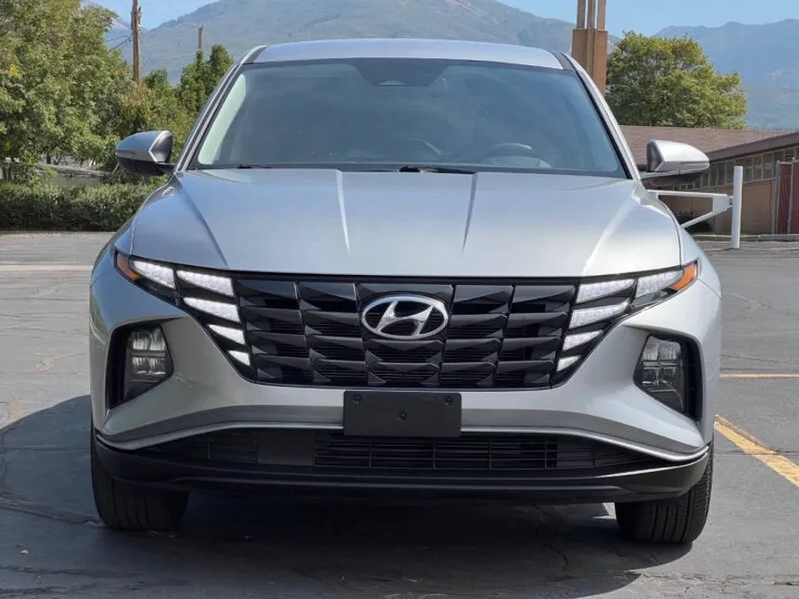 2022 Hyundai Tucson SE photo 1