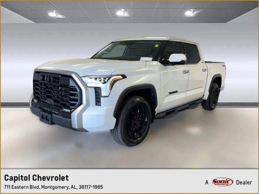 2023 Toyota Tundra Limited CrewMax photo 1