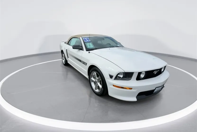 2008 Ford Mustang GT Premium photo 1