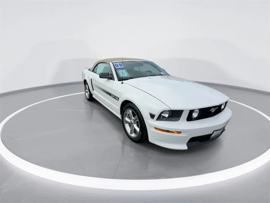 2008 Ford Mustang GT Premium photo 1
