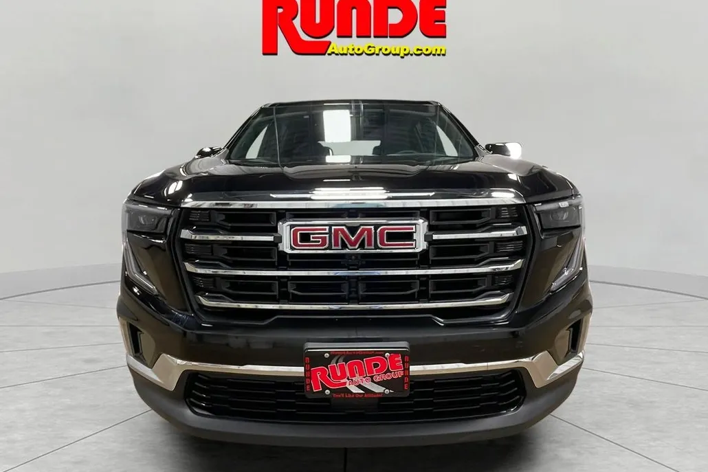 2024 Gmc Acadia Elevation photo 1
