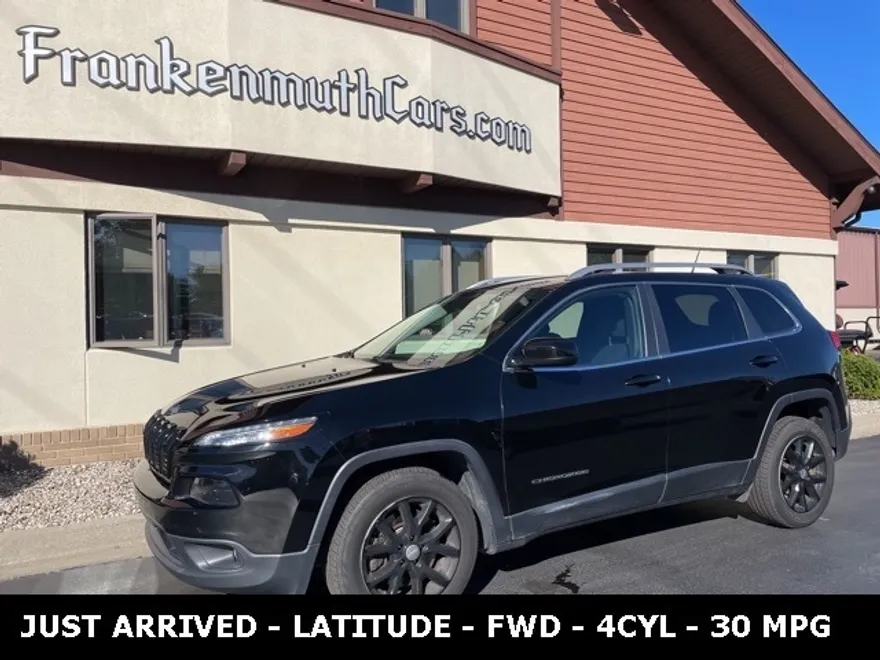 2017 Jeep Cherokee Latitude photo 1