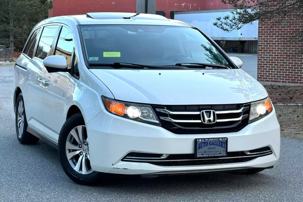 2016 Honda Odyssey EX-L photo 1