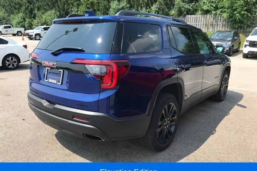2023 Gmc Acadia SLE photo 1