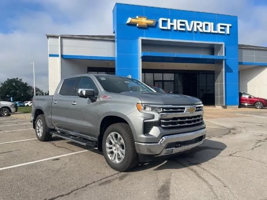 2026 Chevrolet Silverado 1500 LTZ photo 1