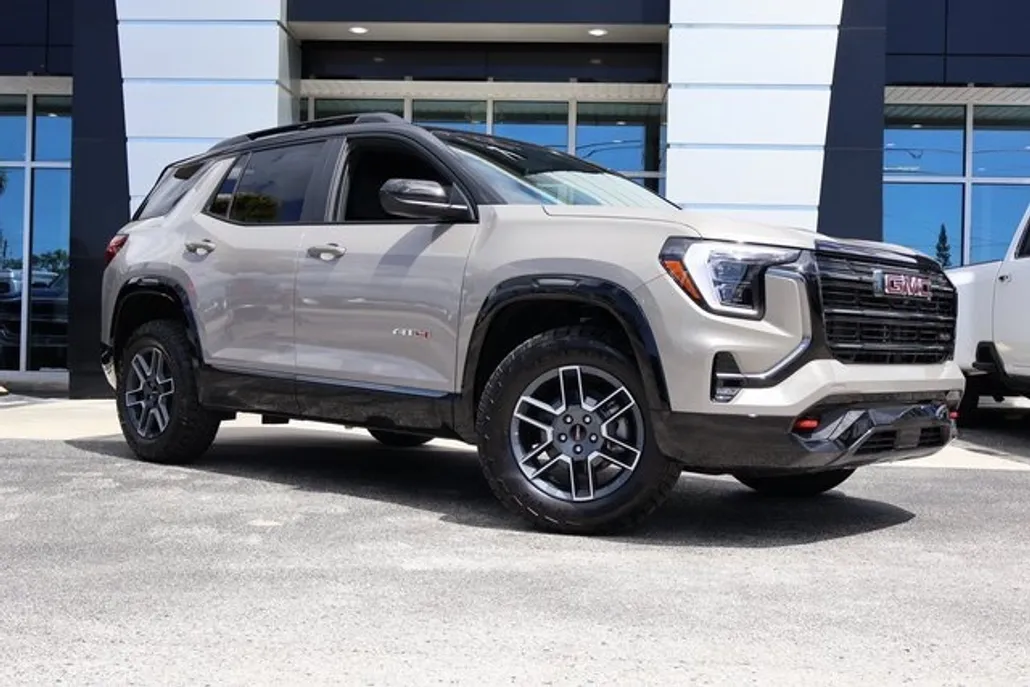 2026 Gmc Terrain AT4 photo 1
