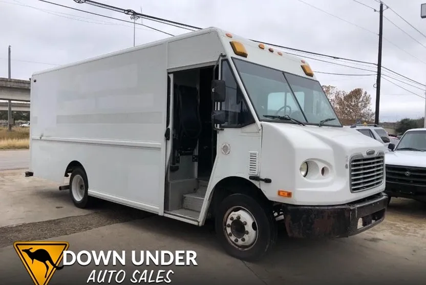 2005 Freightliner MT 45 Chassis photo 1