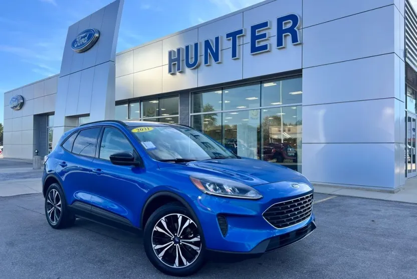 2021 Ford Escape SE photo 1