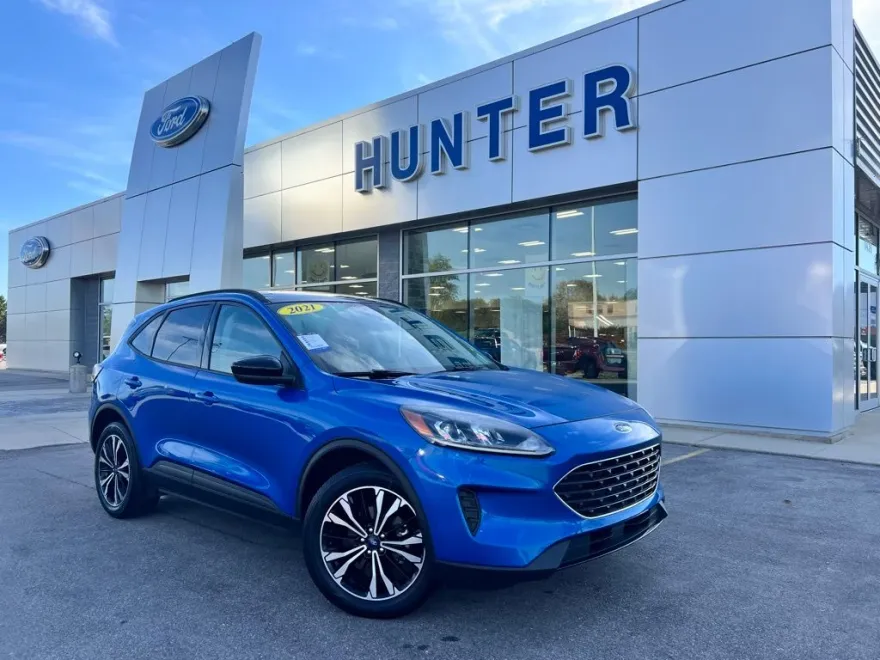 2021 Ford Escape SE photo 1