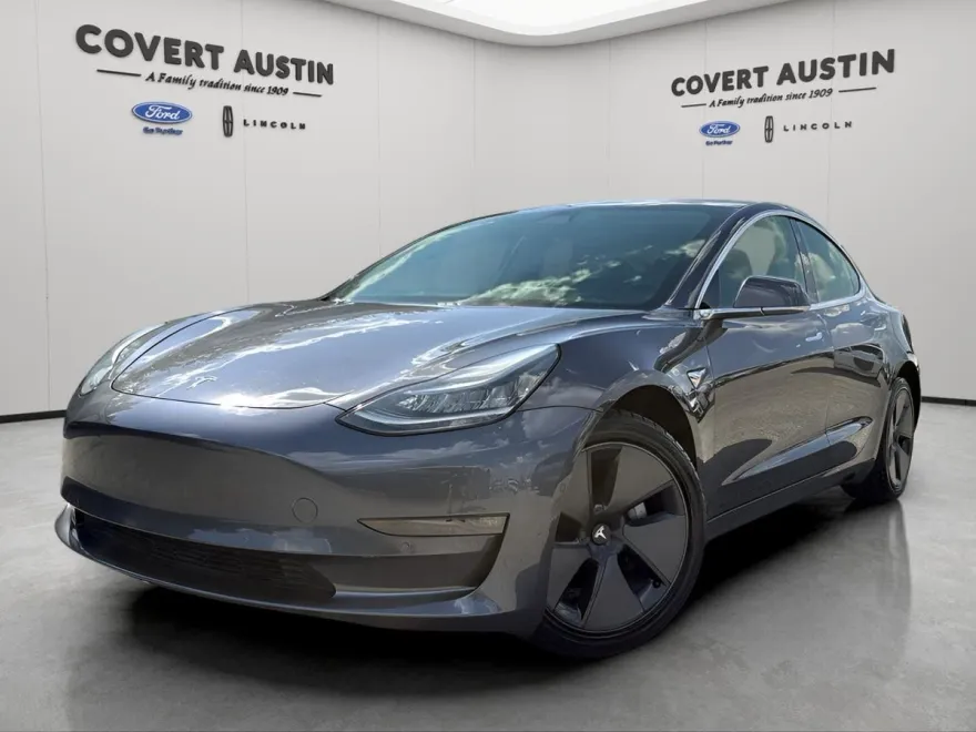2019 Tesla Model 3 Long Range photo 1