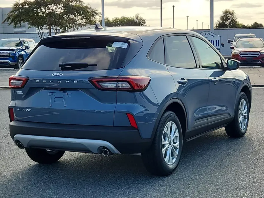 2025 Ford Escape Active photo 1