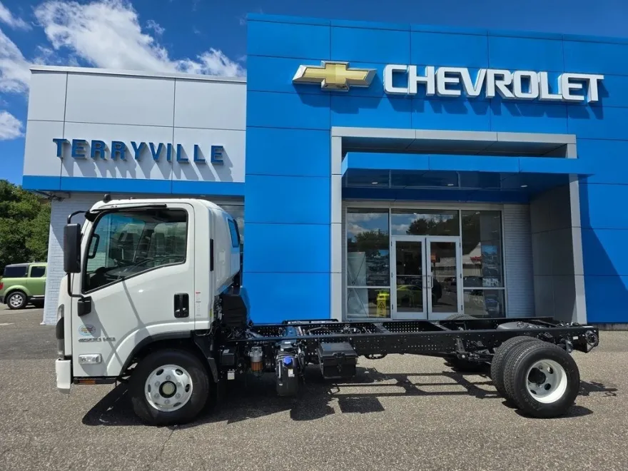 2025 Chevrolet Silverado 4500HD Base photo 1