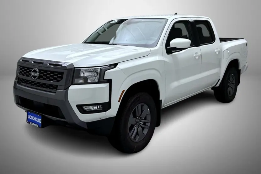 2025 Nissan Frontier Crew Cab SV photo 1