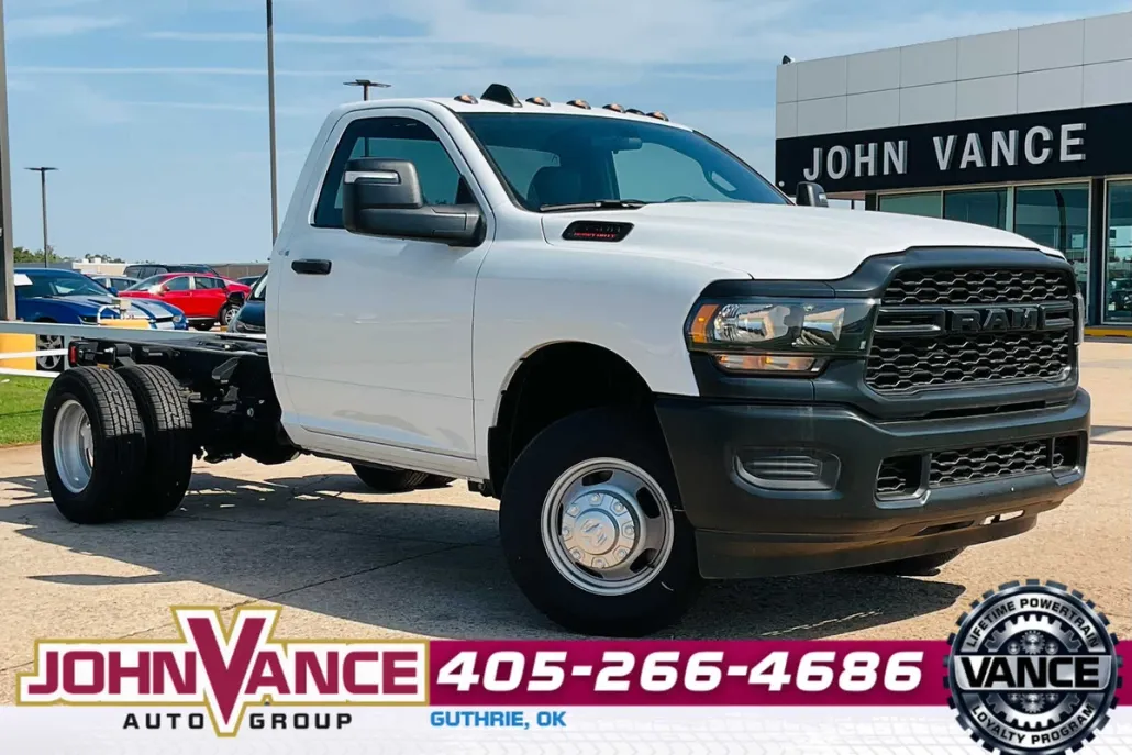2024 Ram 3500 Tradesman photo 1