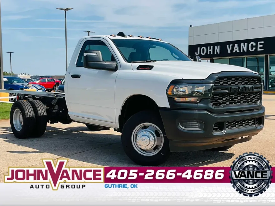 2024 Ram 3500 Tradesman photo 1