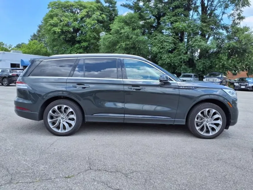 2022 Lincoln Aviator Grand Touring photo 1