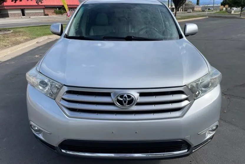 2012 Toyota Highlander Limited photo 1