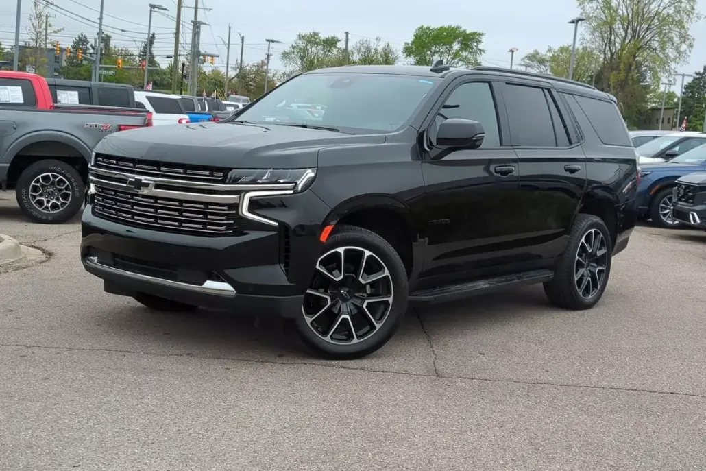 2024 Chevrolet Tahoe RST photo 1