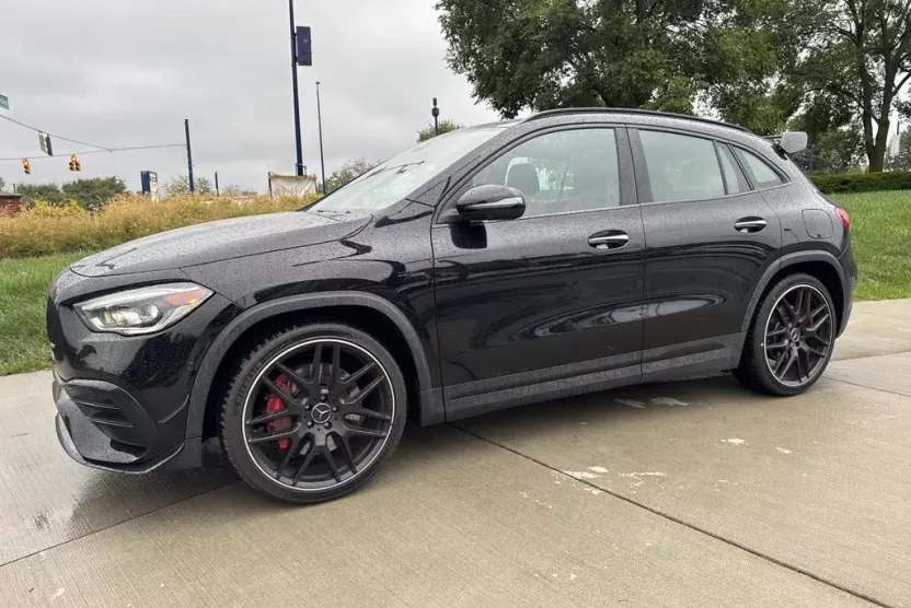 2022 Mercedes Benz GLA 45 AMG photo 1