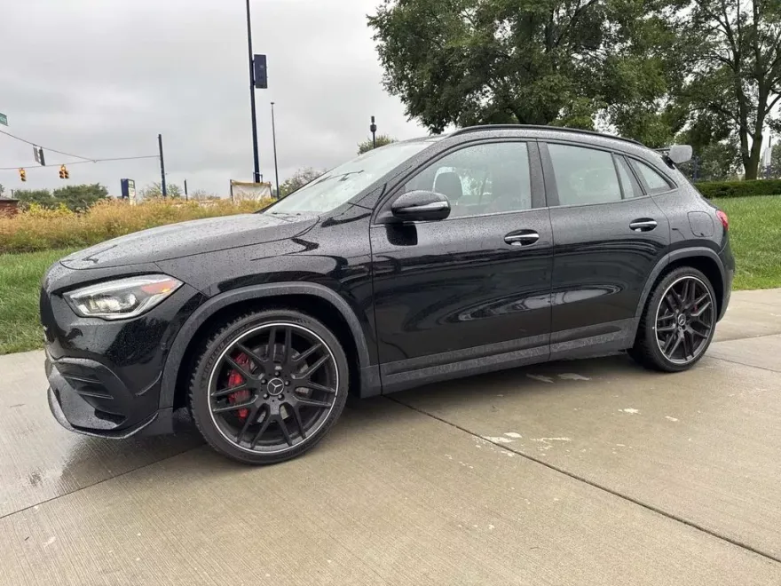2022 Mercedes Benz GLA 45 AMG photo 1