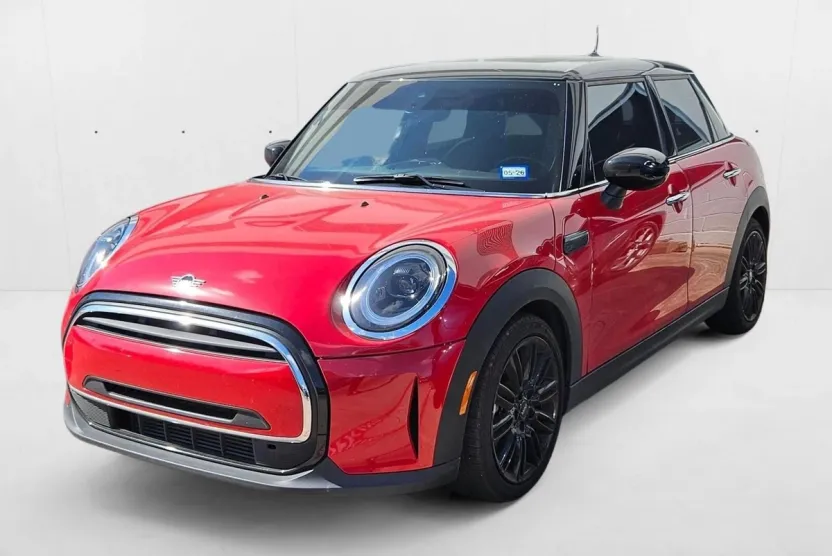 2022 Mini Cooper 4 Door Hardtop photo 1