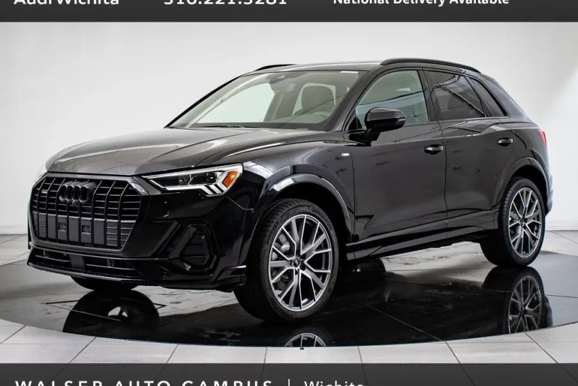 2025 Audi Q3 45 TFSI S line Premium Plus photo 1