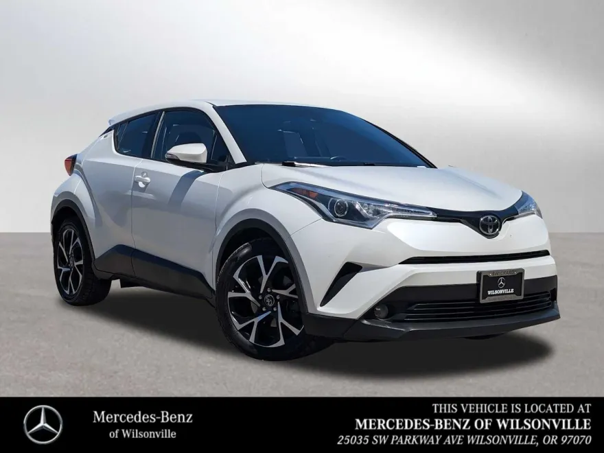 2018 Toyota C-HR XLE Premium photo 1