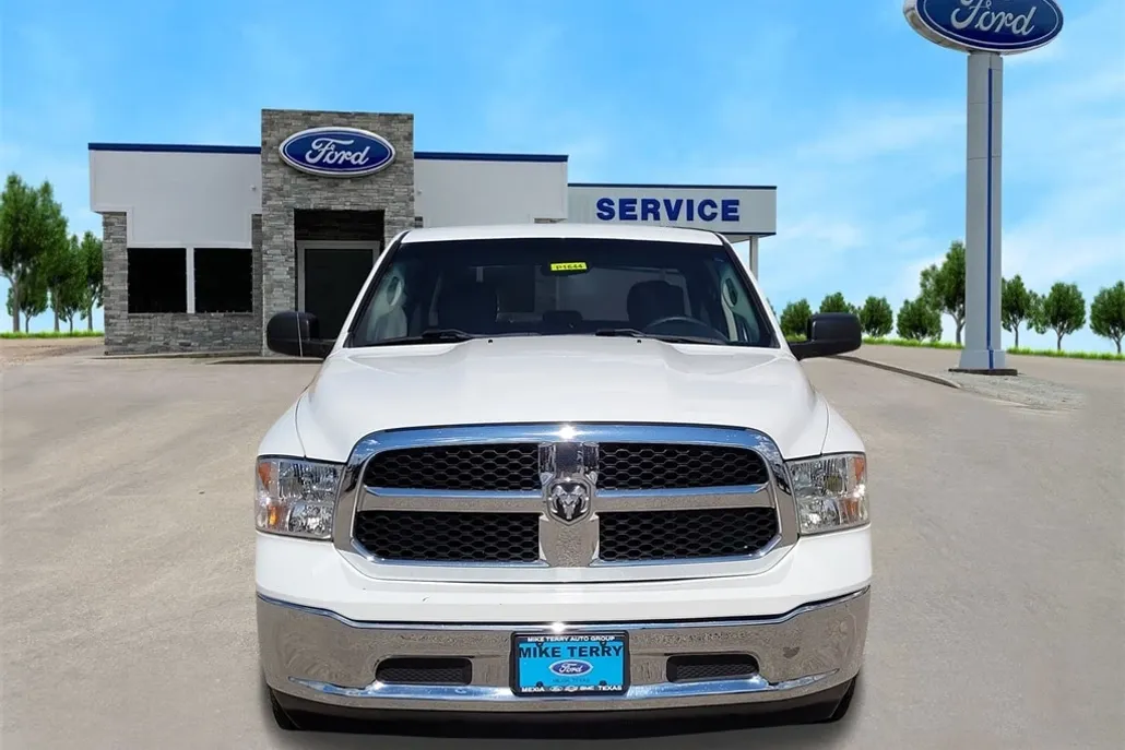 2022 Ram 1500 Classic SLT photo 1